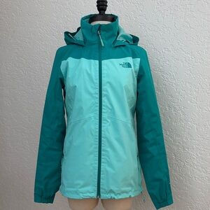 The North Face Women's Two-Tone Teal Raincoat Waterproof Dryvent